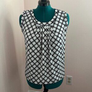 Jones NY Collection Black and White Sleeveless Knit Top